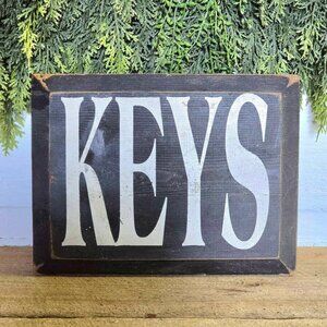 Primitive Black & White Wood Keys Sign Wall Hanging Farmhouse Weathered Decor